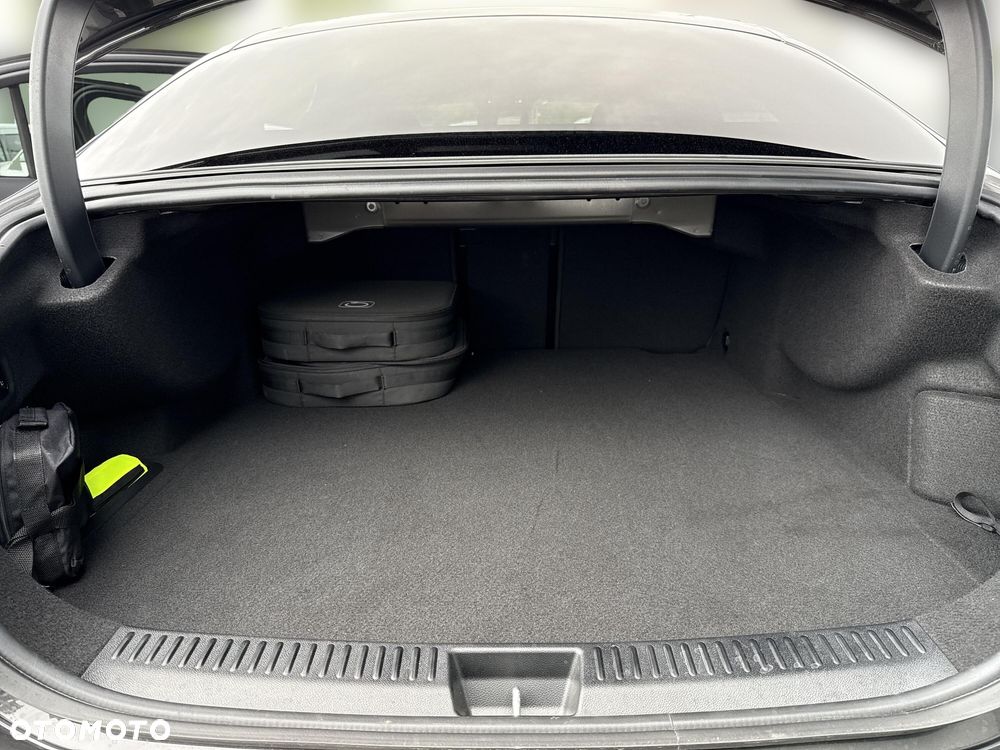 Mercedes-Benz Klasa E 300de 4Matic 9G-TRONIC Edition AMG Line - 17