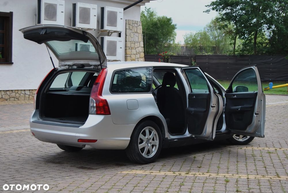 Volvo V50 - 18