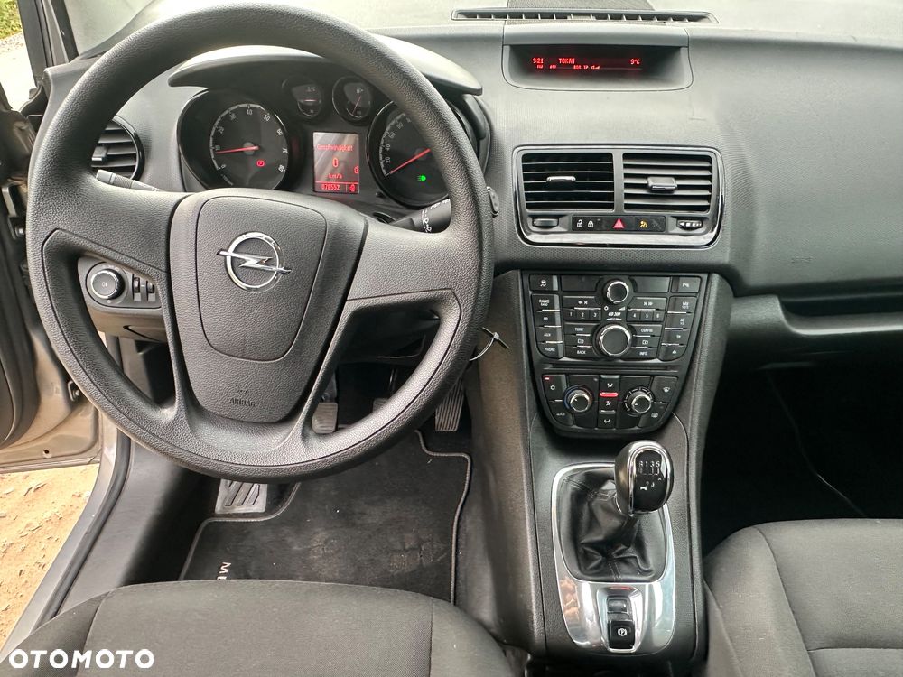 Opel Meriva - 10