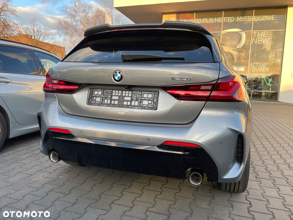 BMW Seria 1 120i M Sport - 4