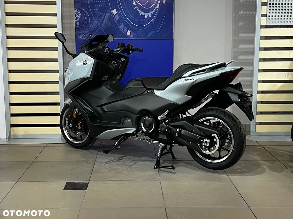 Yamaha Tmax - 3