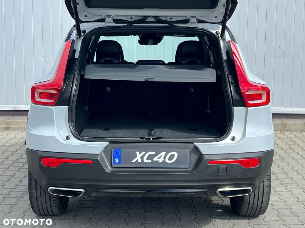 Volvo XC 40 T4 AWD Geartronic R-Design - 17