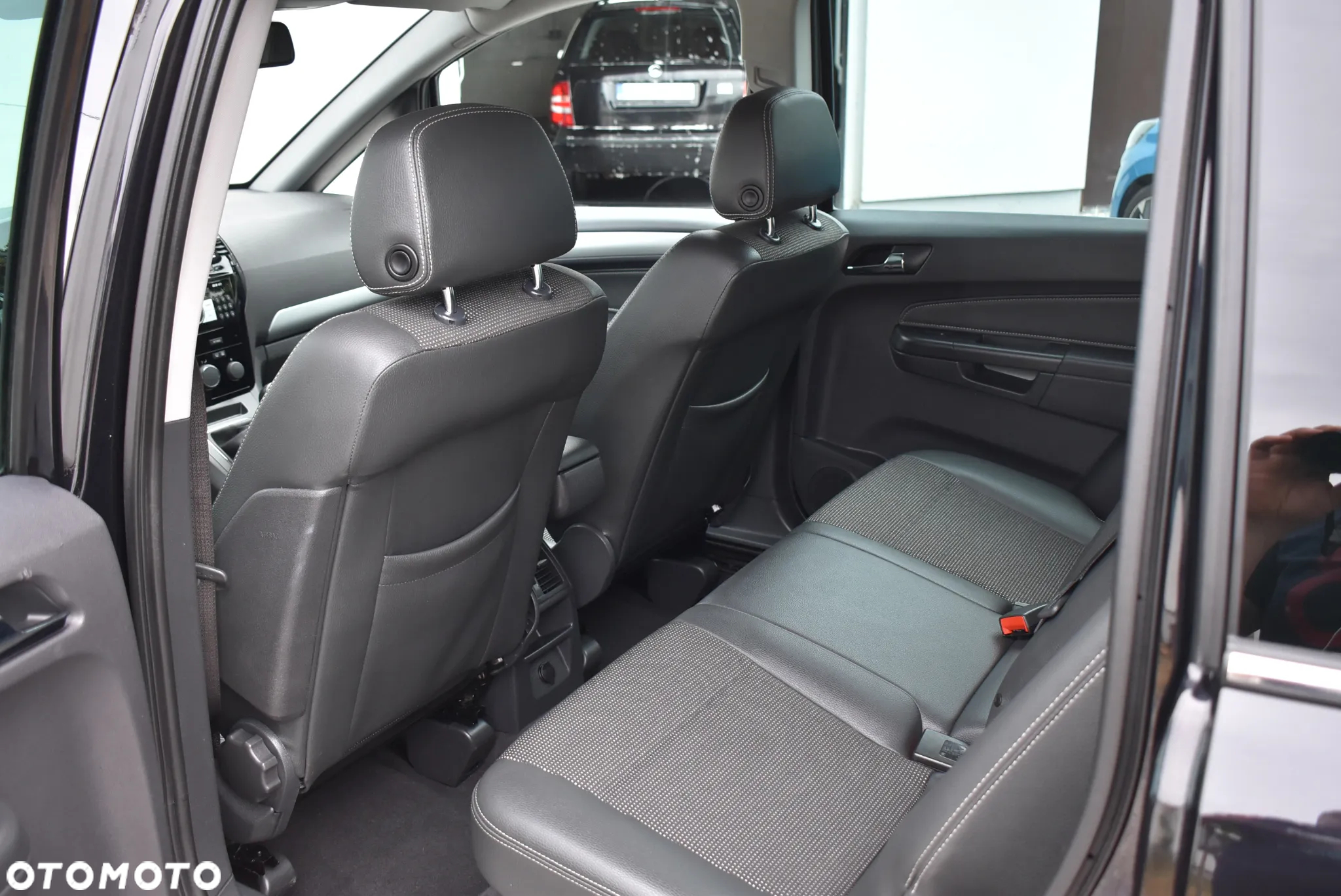 Opel Zafira - 24