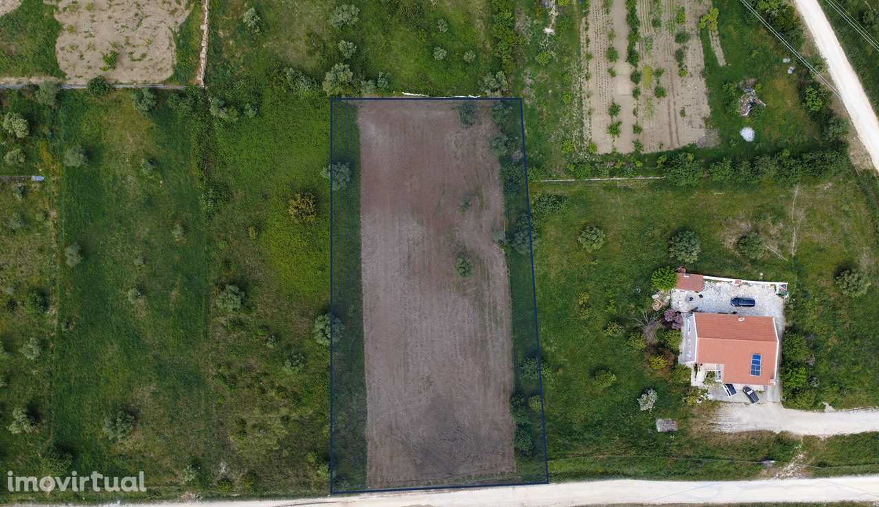 Terreno com viabilidade de construção - Moradia isolada com 550m² - Grande imagem: 4/30