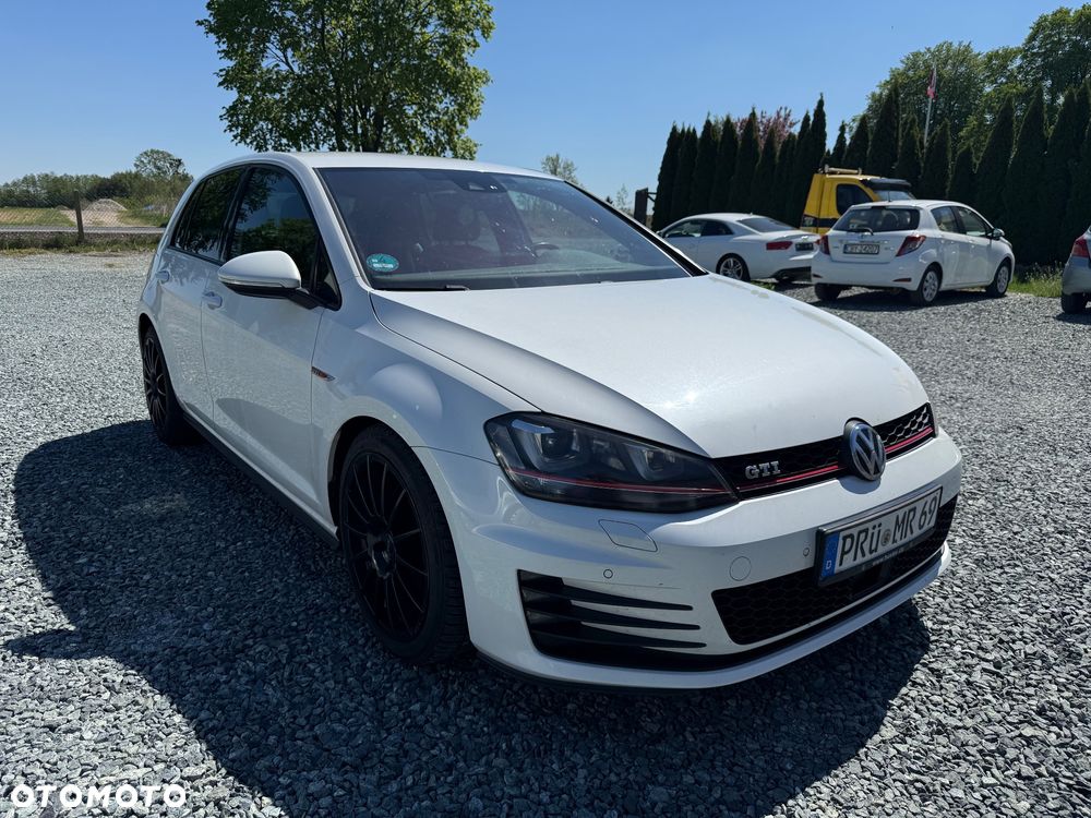 Volkswagen Golf GTI BlueMotion Technology - 2