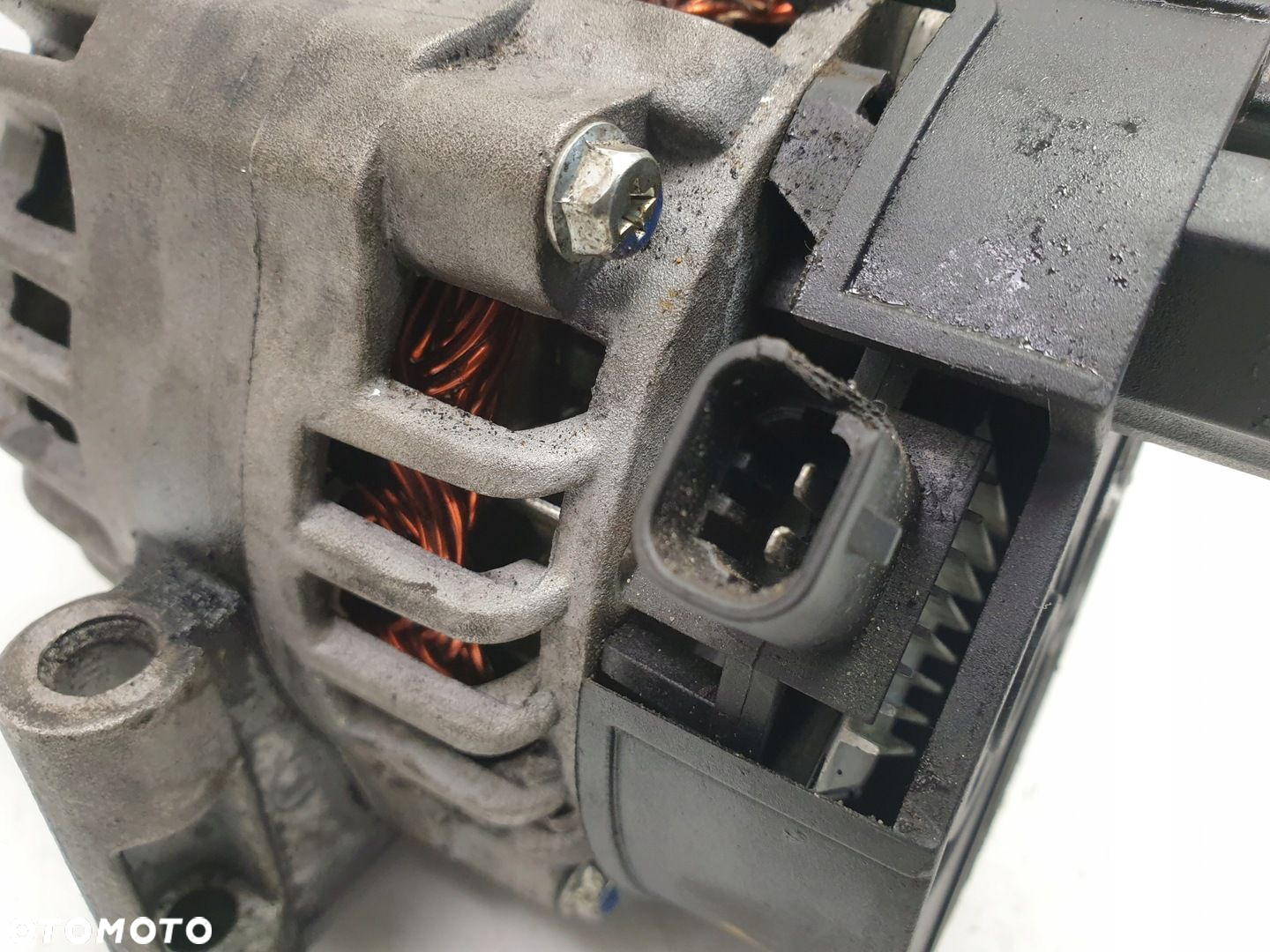 Opel Meriva B 1.7 CDTI ALTERNATOR - 2