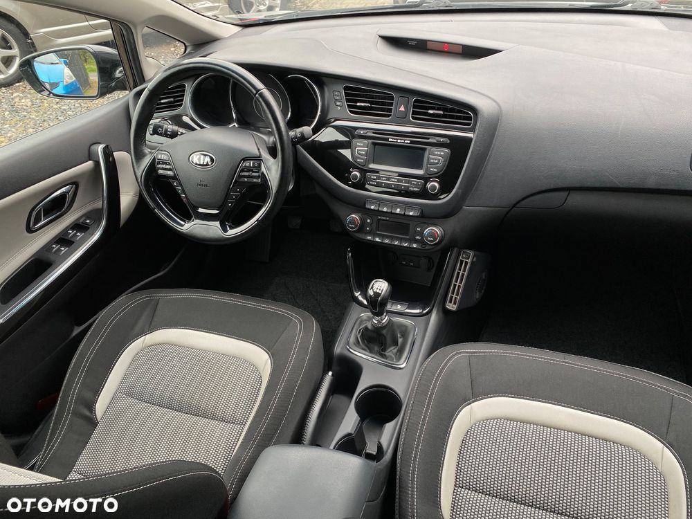 Kia Ceed 1.6 CRDi 128 Spirit - 7