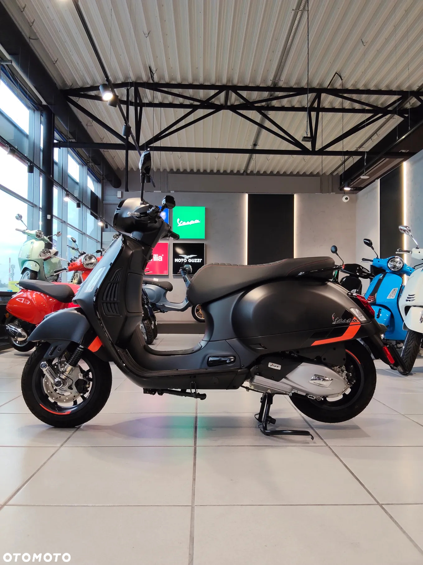 Vespa GTS - 7