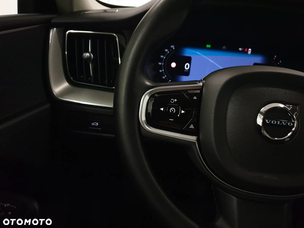 Volvo XC 60 B4 D Geartronic RDesign - 10