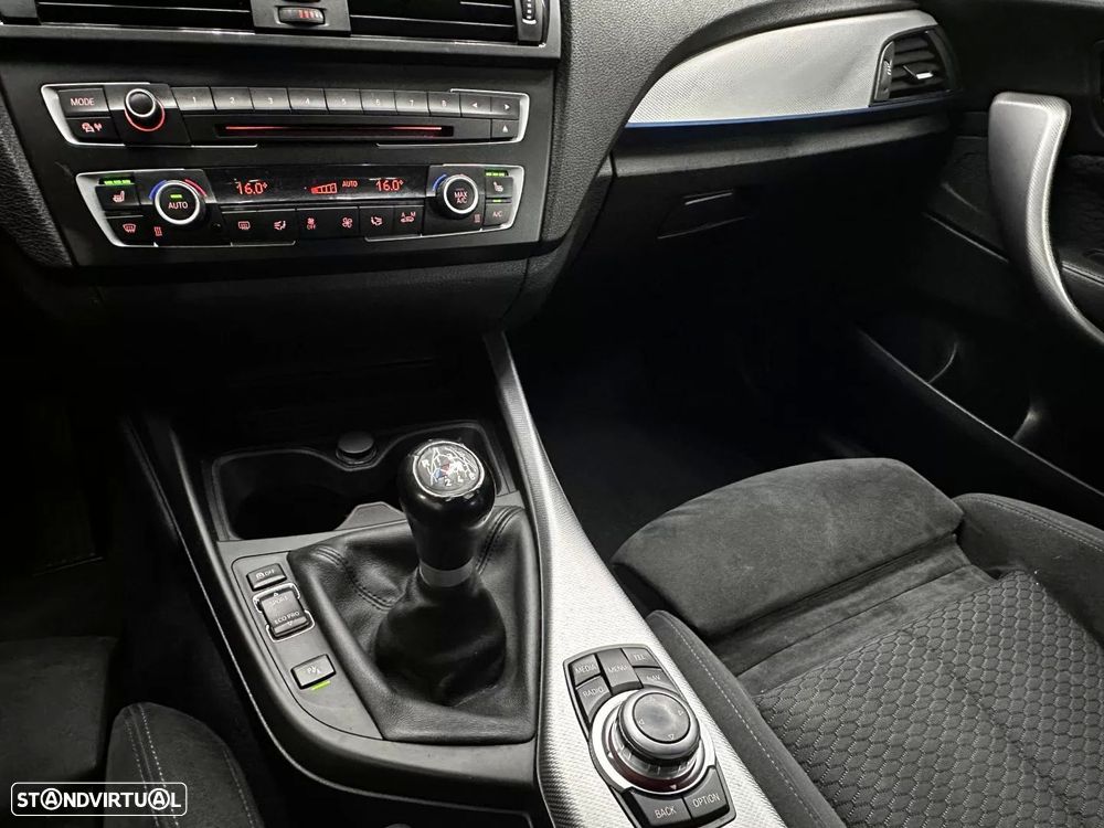 BMW 120 d Pack M - 27