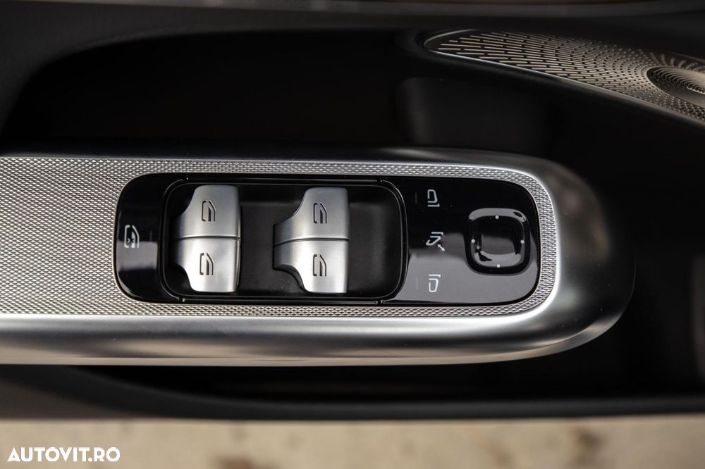 Mercedes-Benz E - 26