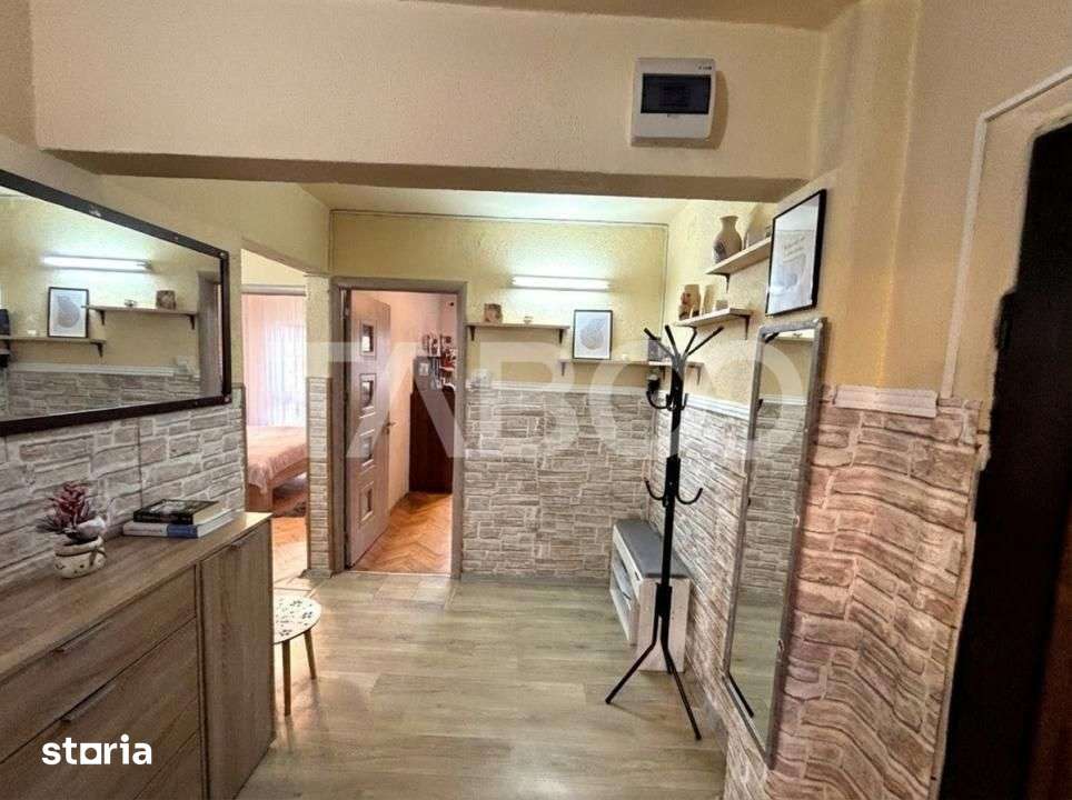 Apartament 3 camere decomandat de vanzare etaj 2 Valea Aurie — fotografia 3