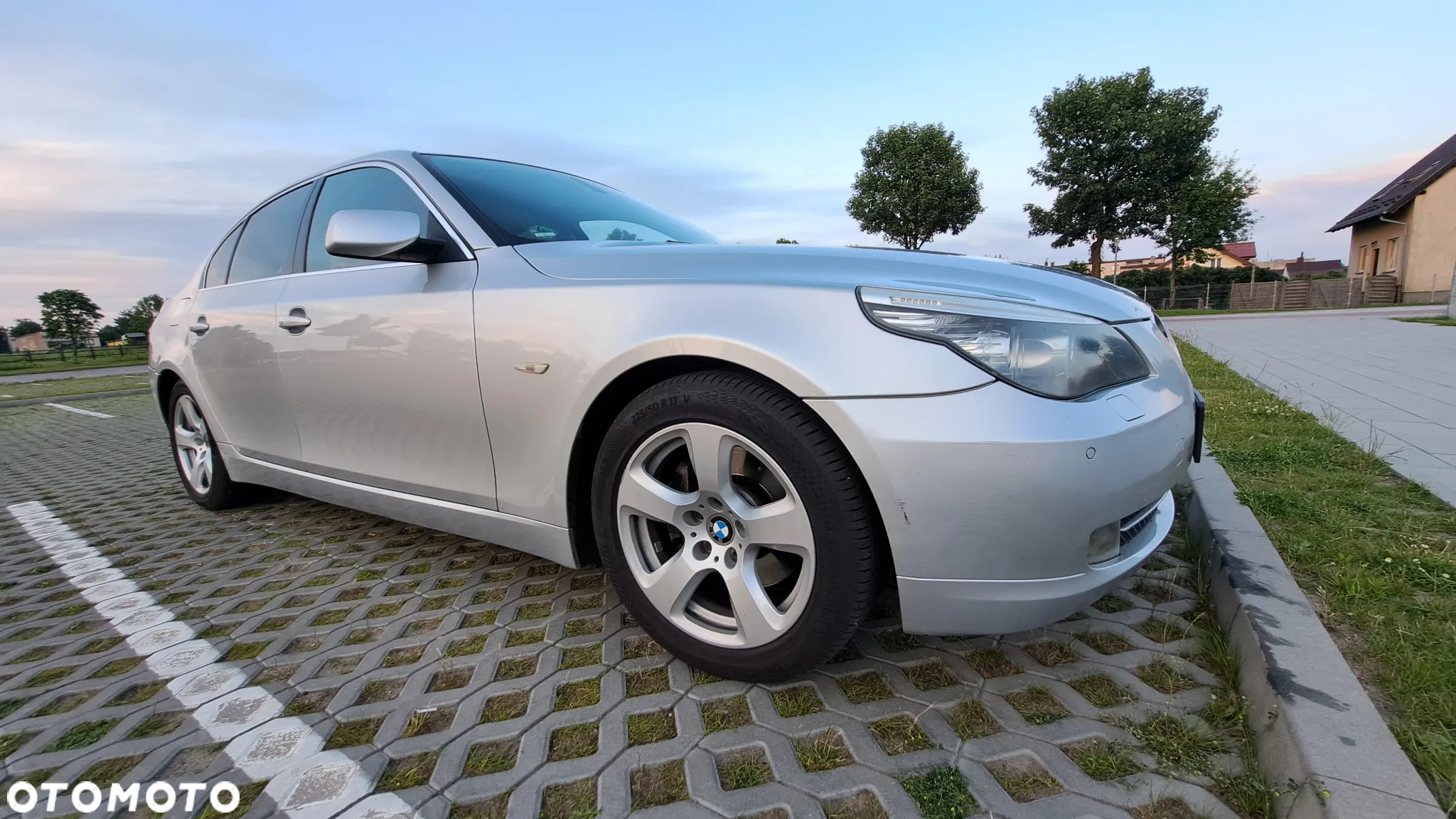 BMW Seria 5 523i - 14