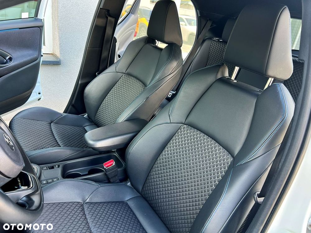 Toyota Yaris Hybrid 1.5 Premiere Edition - 13