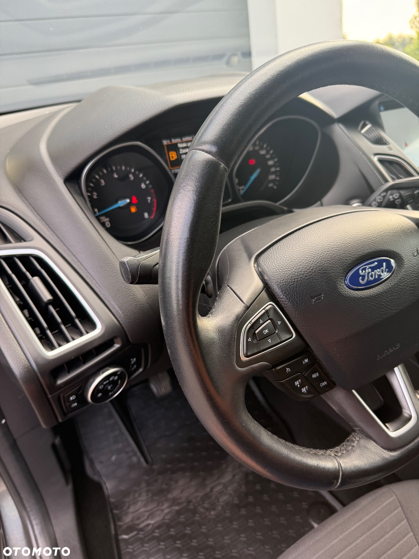 Ford Focus 1.0 EcoBoost Titanium ASS - 19