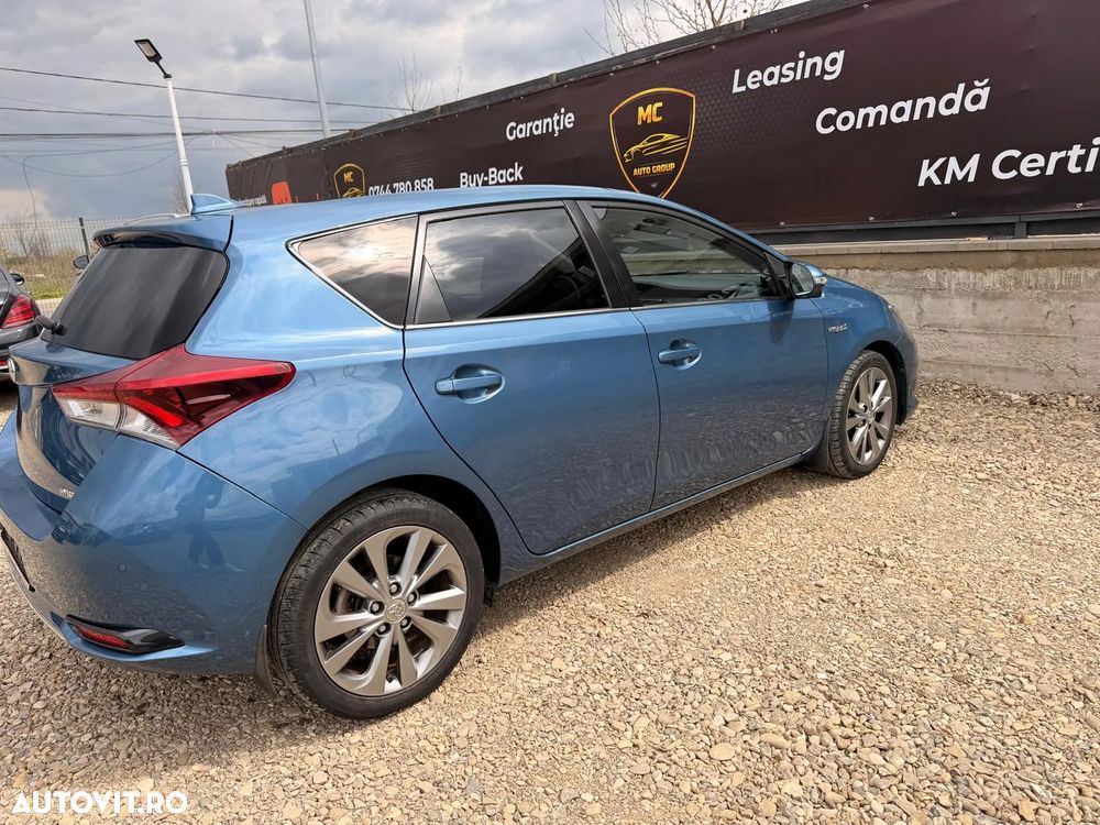Toyota Auris - 13