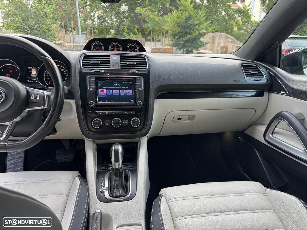 VW Scirocco 2.0 TDI Sport DSG - 15