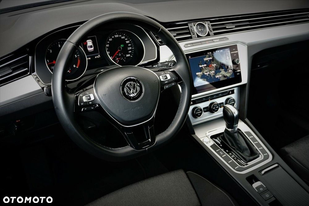 Volkswagen Passat 2.0 TDI SCR Comfortline DSG - 11