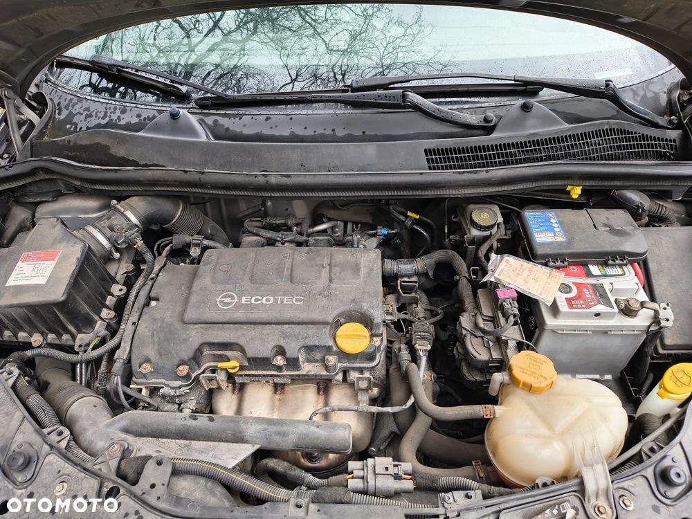Opel Corsa 1.2 16V Enjoy - 5