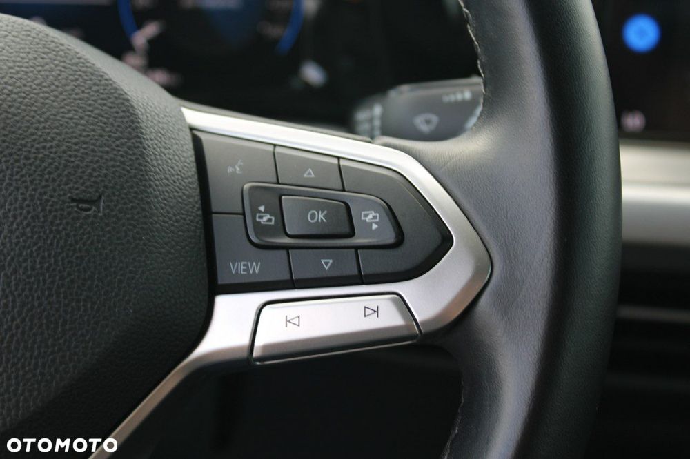 Volkswagen Golf - 23