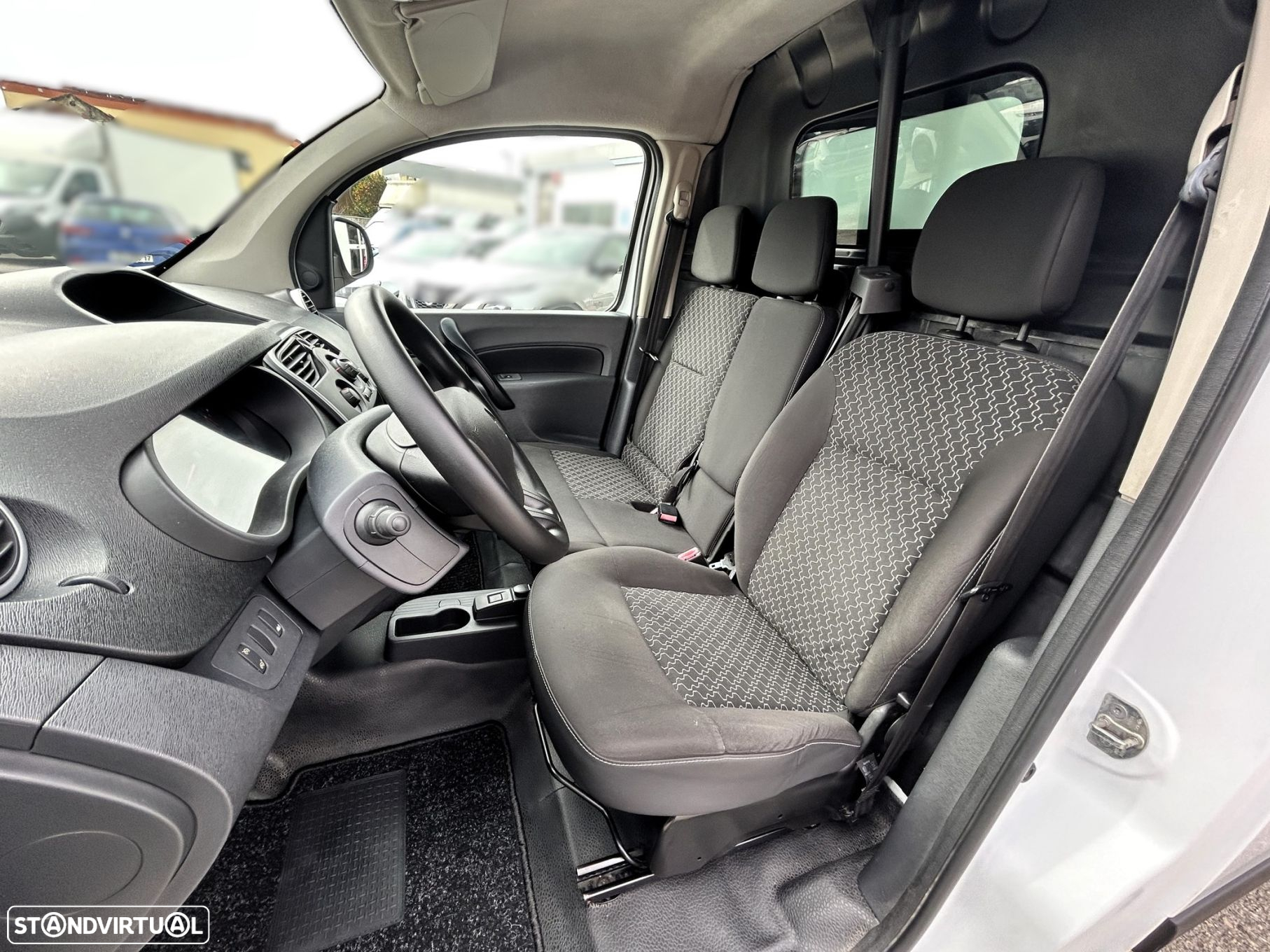 Renault Kangoo ISOTERMICA 1.5 DCI MAXI - 13