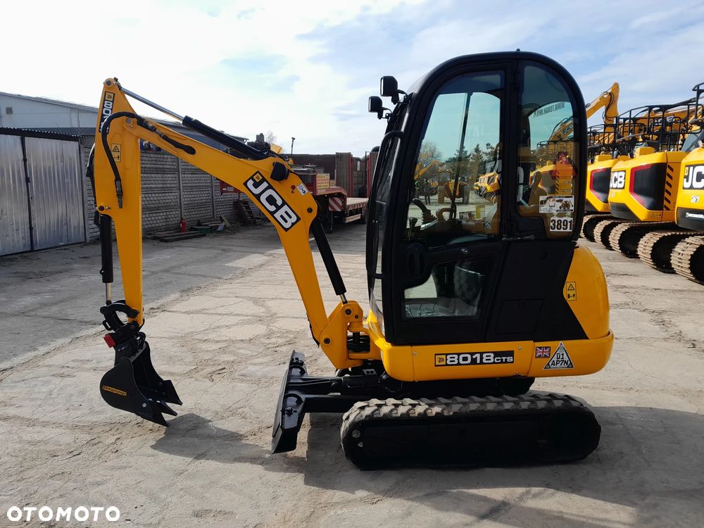 JCB 8018 - 4