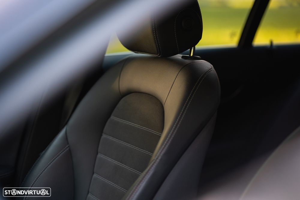 Mercedes-Benz C 300 de AMG Line - 12