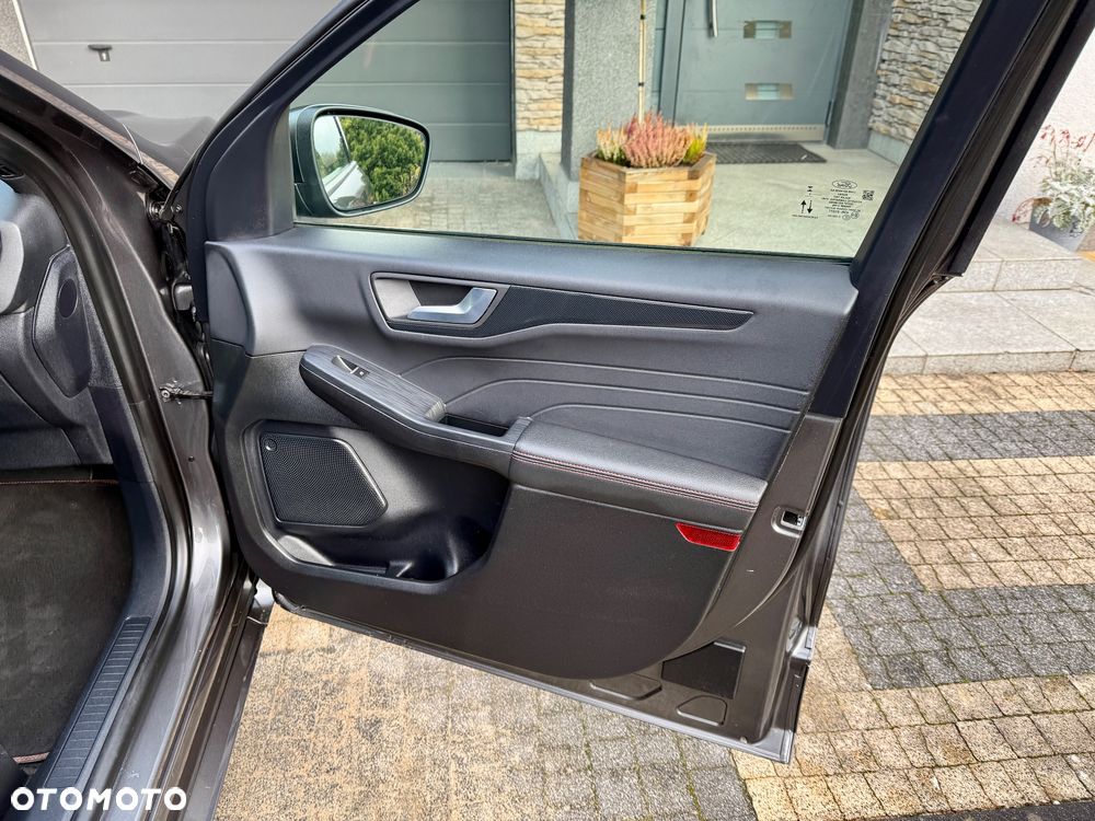 Ford Kuga 2.5 FHEV AWD ST-Line - 17