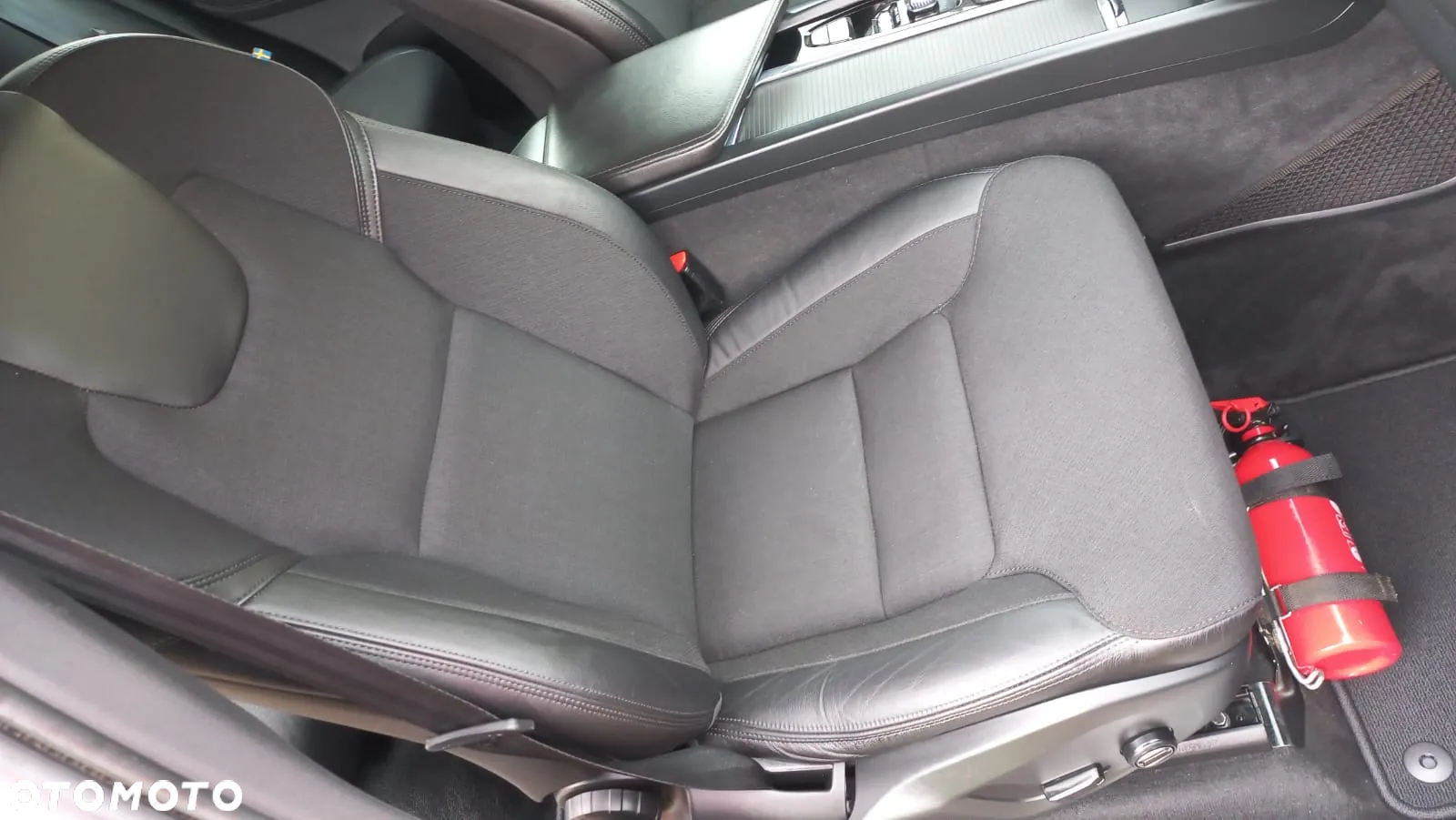 Volvo XC 60 D4 Geartronic Momentum - 13