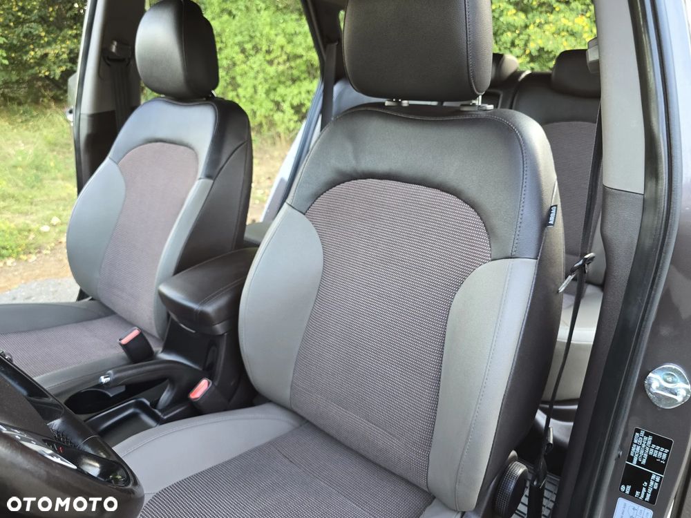 Hyundai ix35 1.6 GDI Premium 2WD - 21