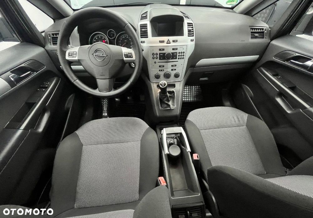 Opel Zafira - 21