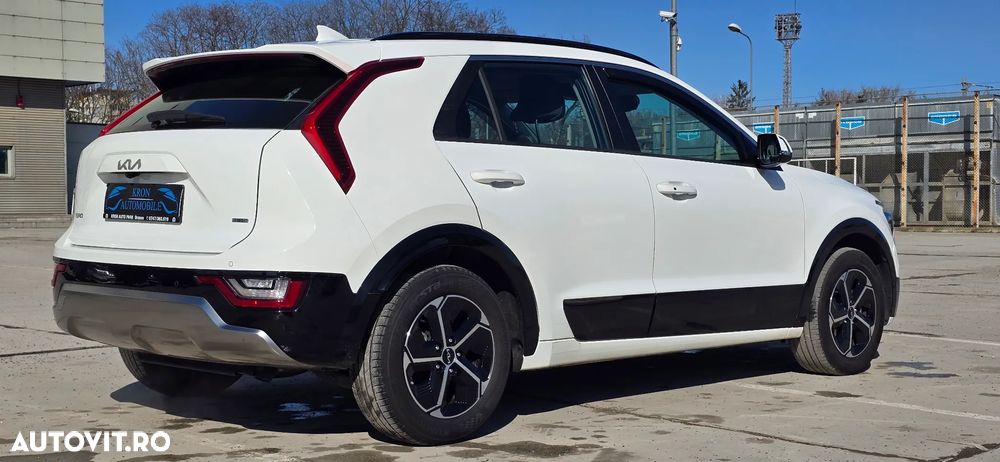 Kia Niro 1.6 GDI HEV 2WD OPF Aut. Vision - 3