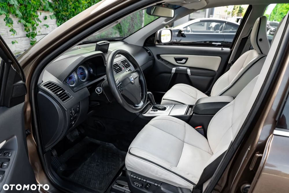 Volvo XC 90 D5 AWD Geartonic RDesign - 17