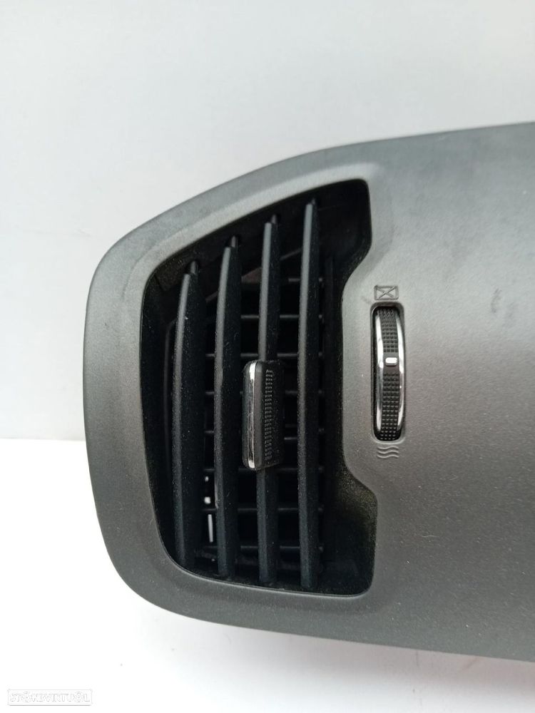 Difusor / saída de ar KIA Sportage III (SL) - 2