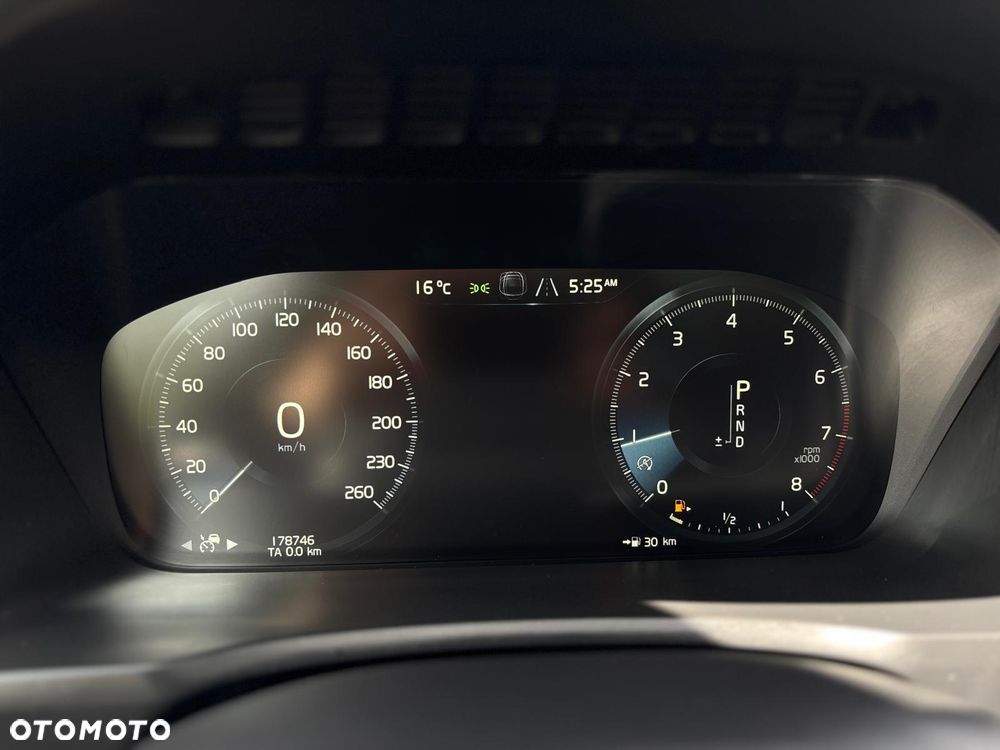 Volvo XC 90 T6 AWD Geartronic Inscription - 29