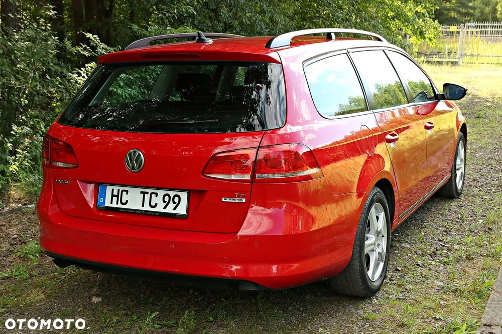 Volkswagen Passat Variant 1.6 TDI BlueMotion Technology Highline - 24