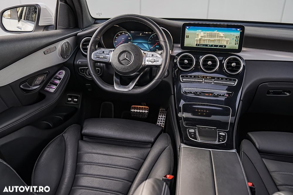 Mercedes-Benz GLC Coupe 300 e 4Matic 9G-TRONIC AMG Line - 11