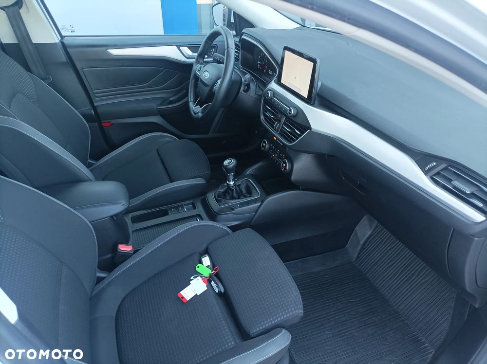 Ford Focus 1.0 EcoBoost mHEV Titanium X - 14