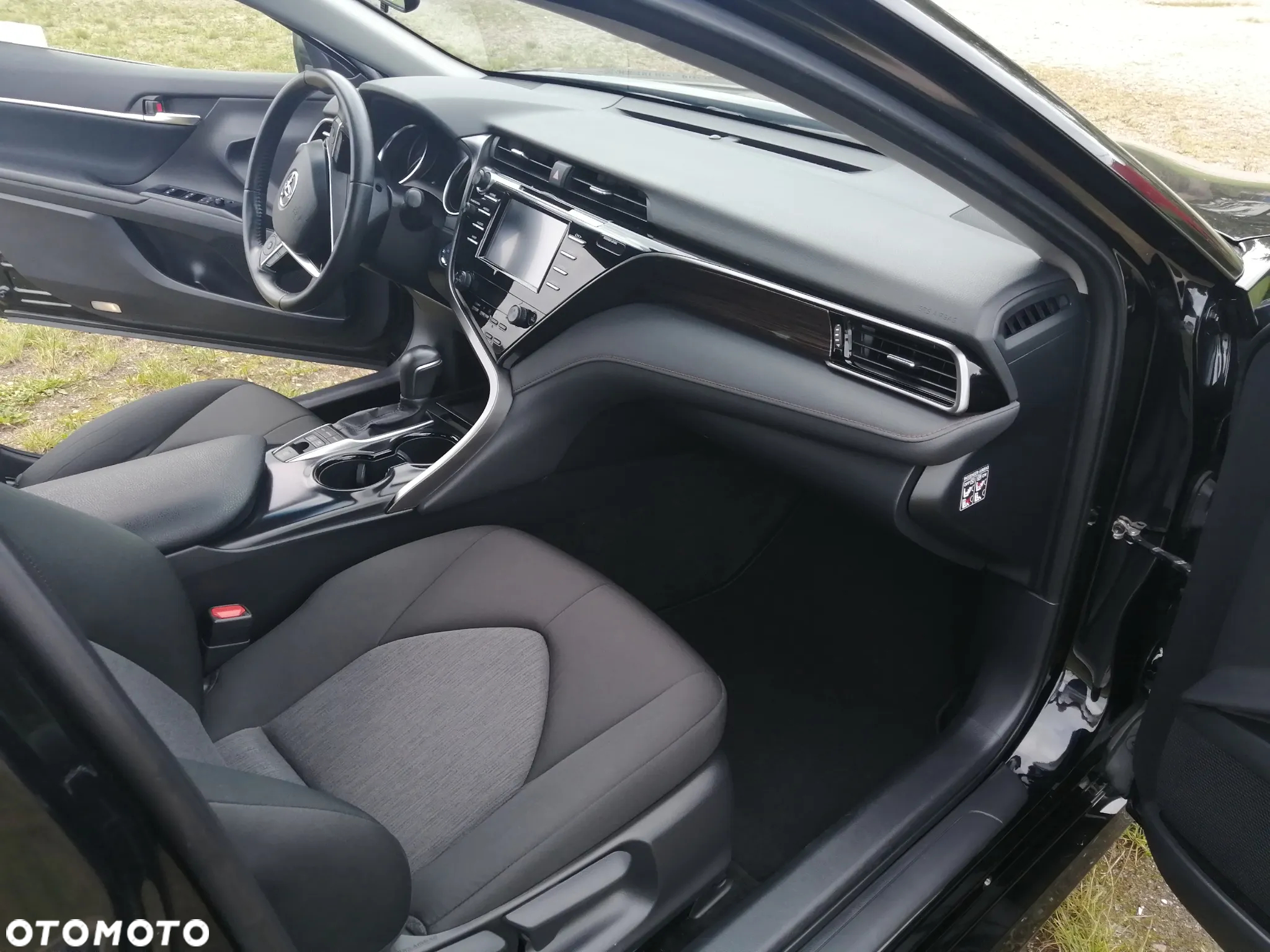 Toyota Camry 2.5 Hybrid Comfort CVT - 8