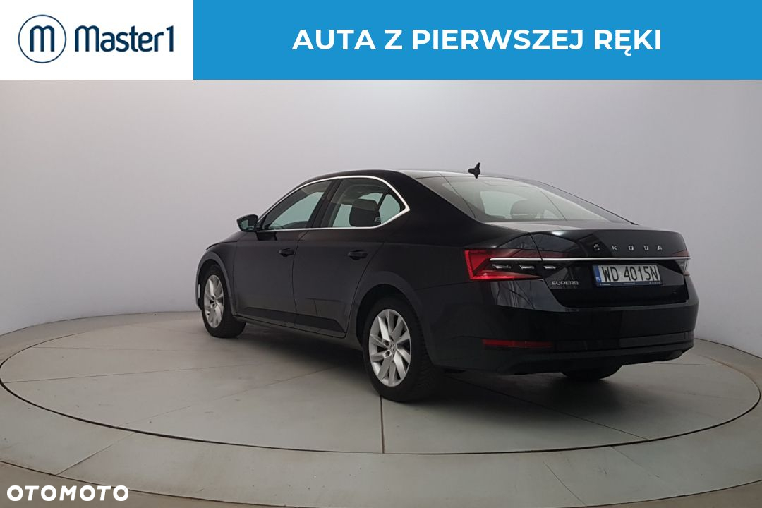 Skoda Superb 2.0 TDI Ambition DSG - 5
