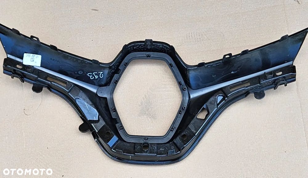 Pas grill wraz z mechanizmem ładowania Renault Zoe Przed Liftem - 6