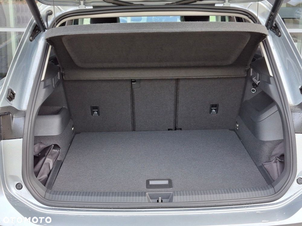 Volkswagen Tiguan - 8