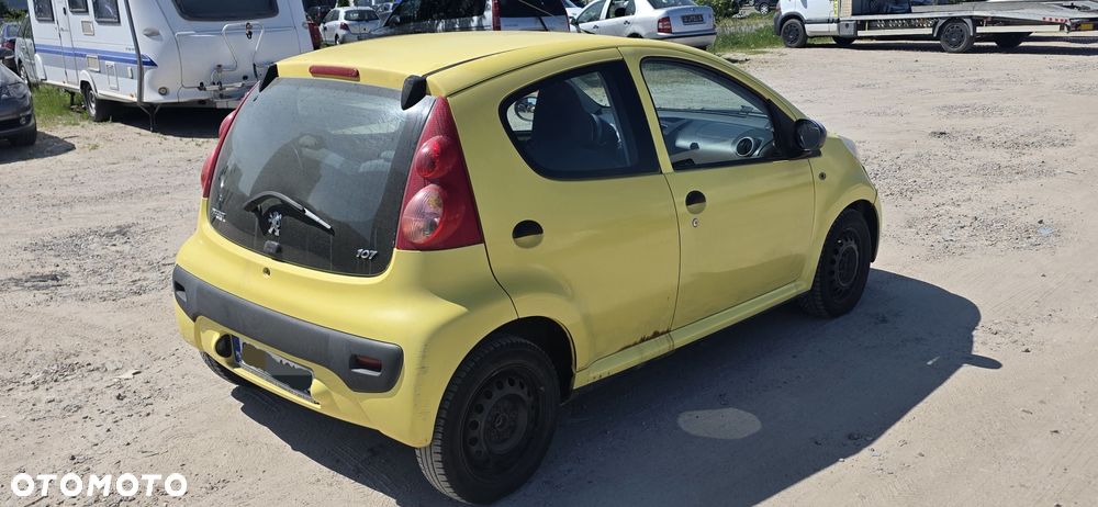 Peugeot 107 - 4