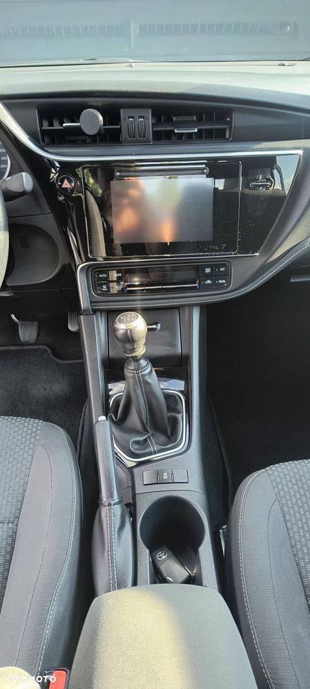 Toyota Corolla 1.6 Comfort - 10