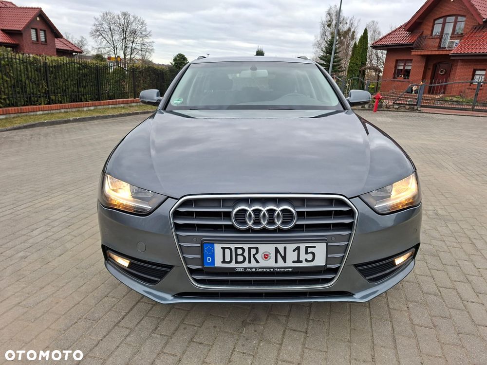 Audi A4 Avant - 4