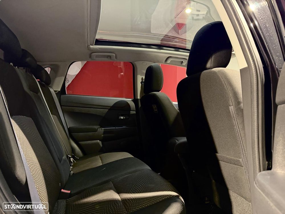 Mitsubishi ASX 1.8 DI-D Instyle - 16