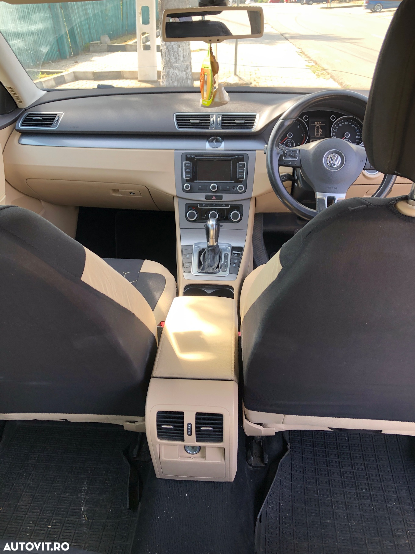 Volkswagen Passat Variant 2.0 TDI DSG BlueMotion Technology Highline - 10