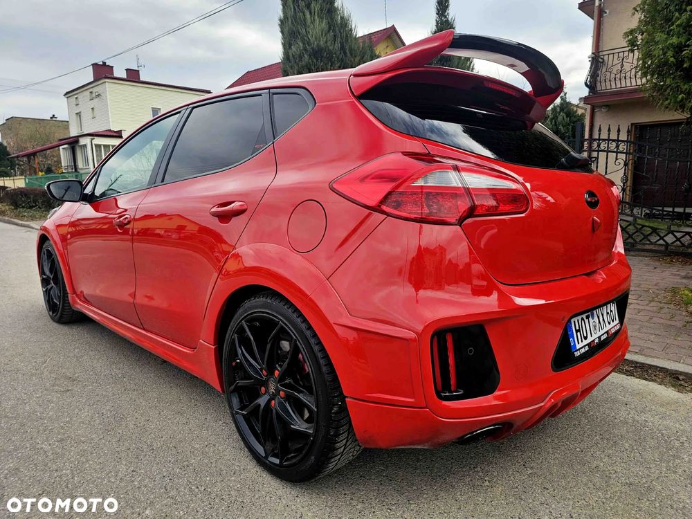 Kia Ceed 1.6 T-GDI GT-Challenge - 14