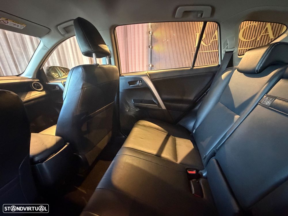 Toyota RAV4 2.5 HSD Comfort+P.Sport - 27