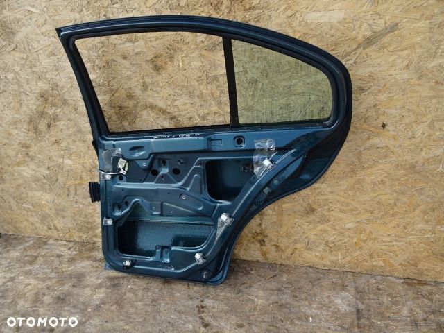 DRZWI PRAWE TYLNE TYŁ SKODA OCTAVIA I 96-00 HB 5D - 7